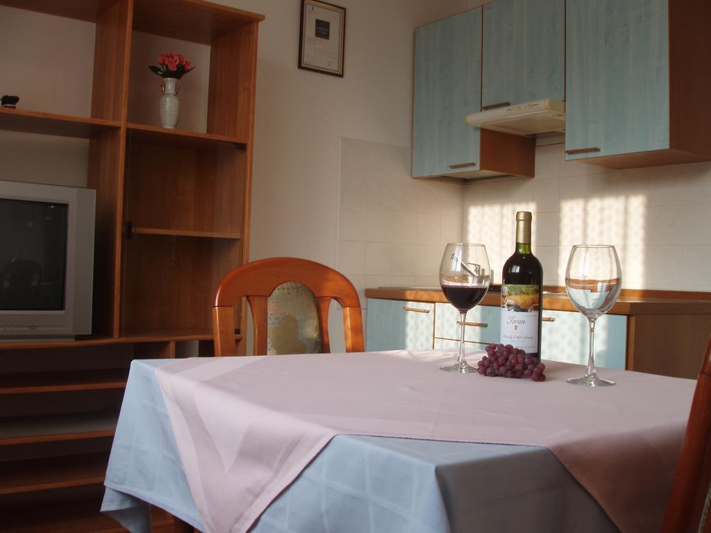 Apartments Porec Istria By Nina Номер фото