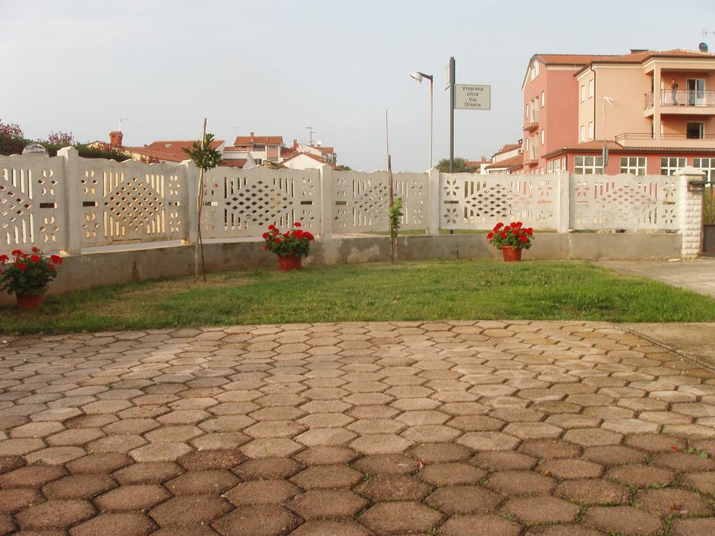 Apartments Porec Istria By Nina Экстерьер фото